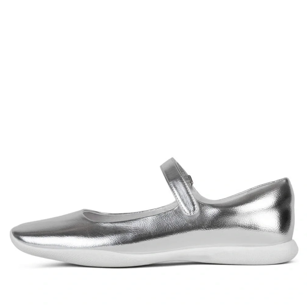 Price Firm - JEFFREY CAMPBELL Leather Mary Jane Flats